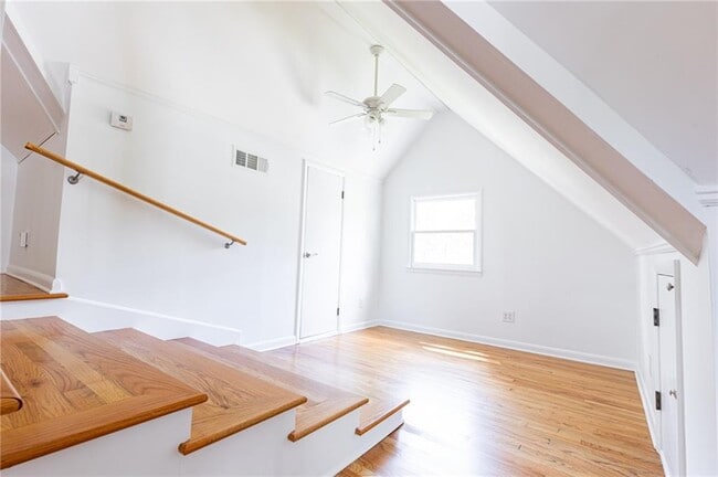 Building Photo - 2373 Ewing Dr NE