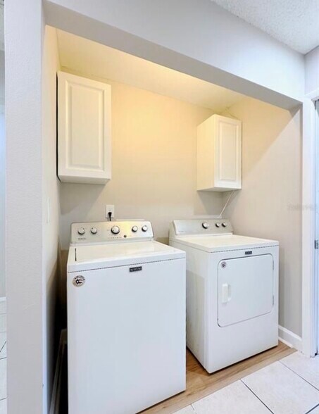 Building Photo - 7135 Parkside Villas Dr N