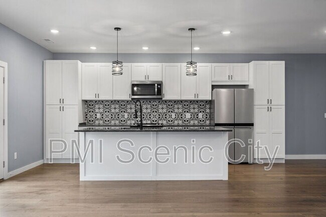 Building Photo - 1316 Gadd Rd