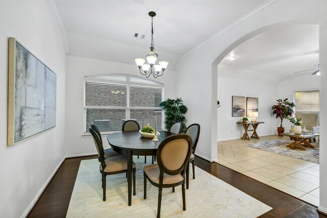 Building Photo - 7014 Spruce View Ct