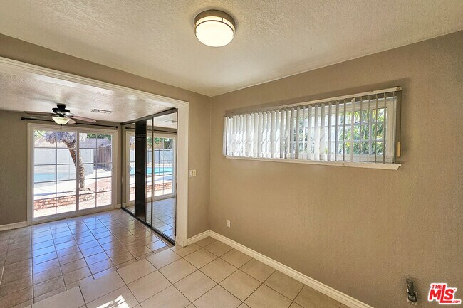 Building Photo - 22957 Stagg St