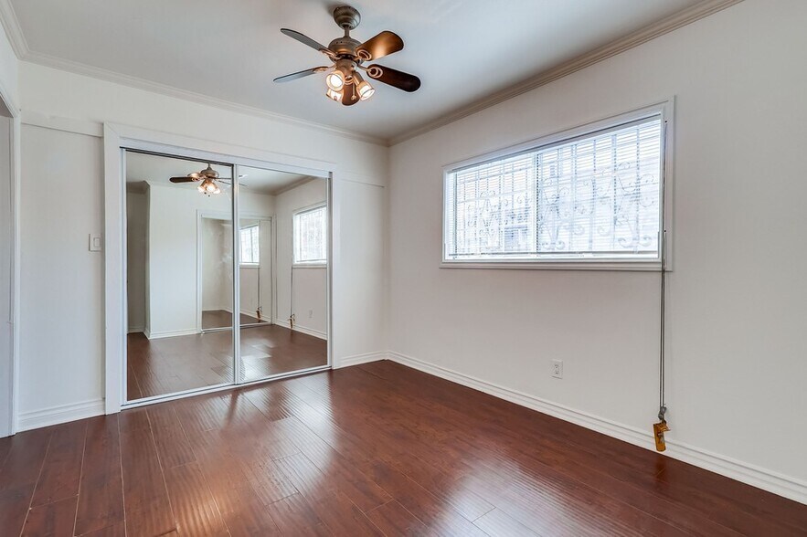 Building Photo - 4445 Marine Ave