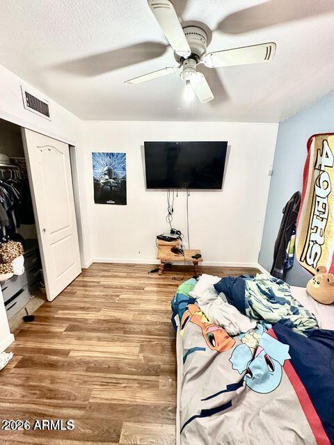 Building Photo - 1207 E Avenida Luna