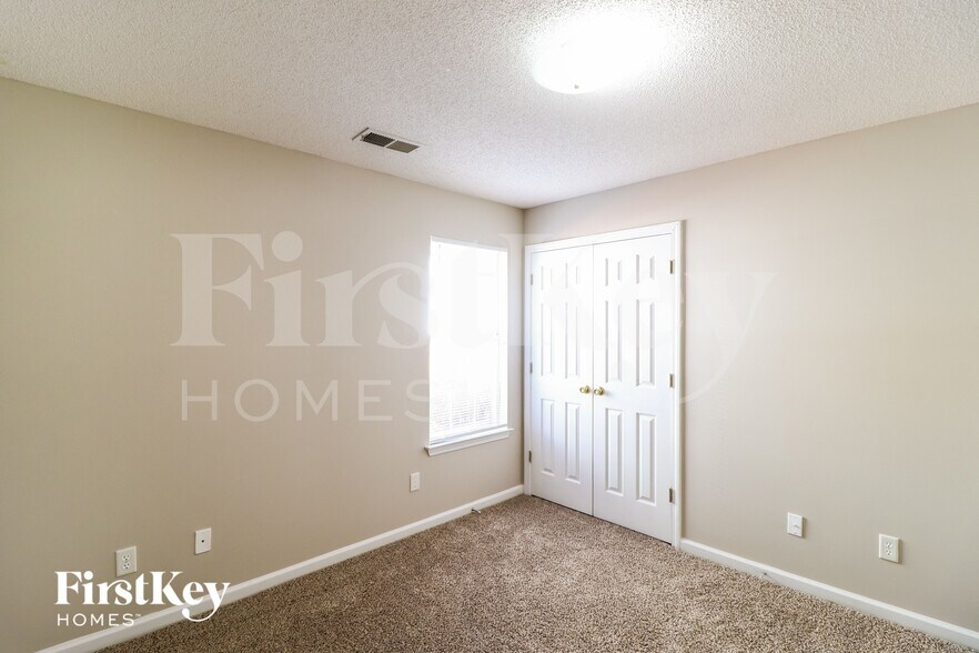 Building Photo - 1523 Beringer Dr