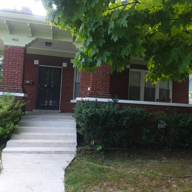 Building Photo - 466 N McNeil St