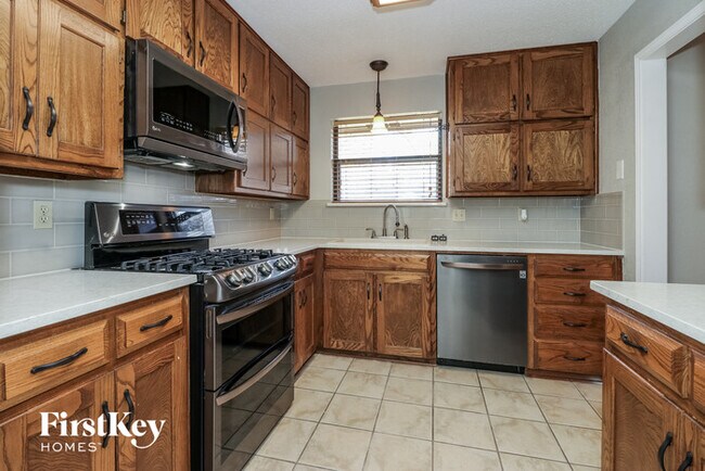 Building Photo - 1311 Bluebonnet Trail