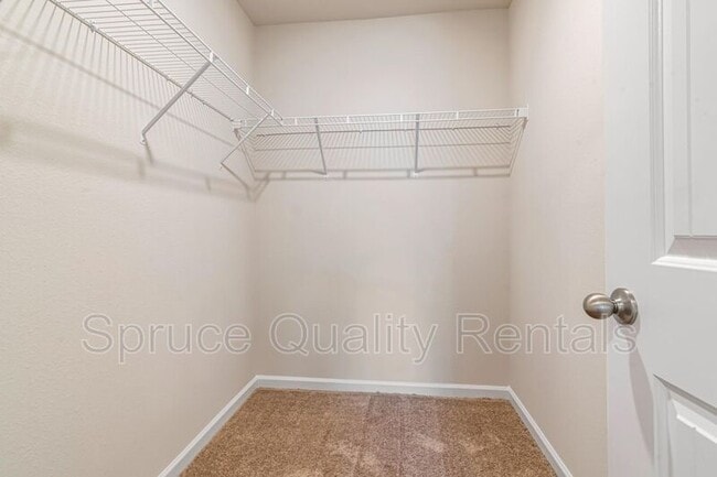 Building Photo - 2203 Lagganmore Dr
