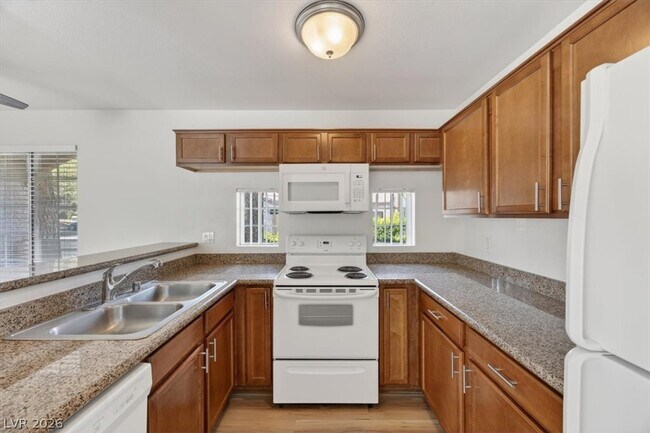 Building Photo - 2100 Jetty Rock Dr
