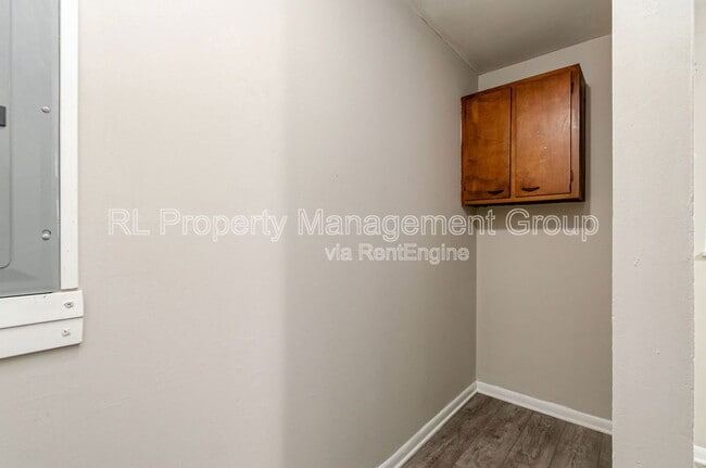 Building Photo - 778 Northview Ave