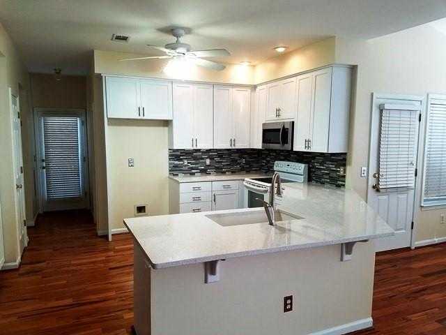 Building Photo - 6000 Carlow Ct SE