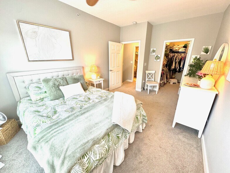 Building Photo - 2638 McKnight Crossing Ct