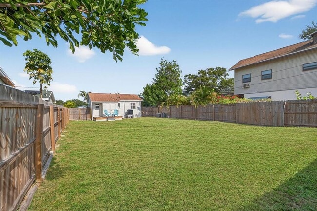 Building Photo - 486 49th Ave N