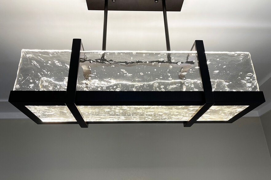 Building Photo - 6 SE 136th Ave