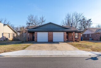 Building Photo - 6824-6826 Jackson Duplex