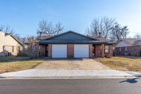 Building Photo - 6824-6826 Jackson Duplex