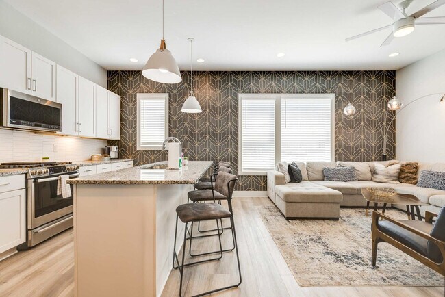 Building Photo - 1112 Harmony Way