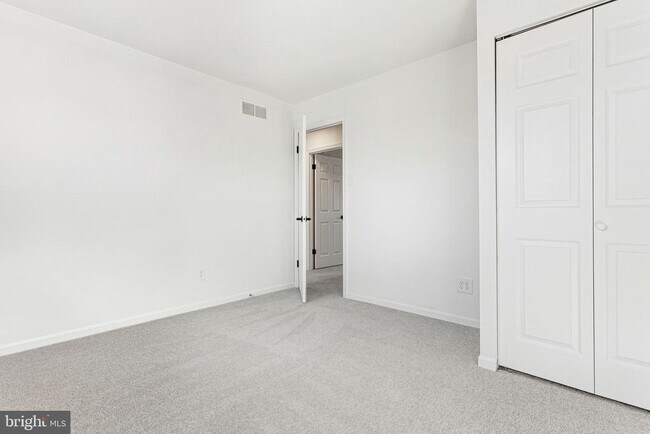 Building Photo - 15162 Wayside Rd