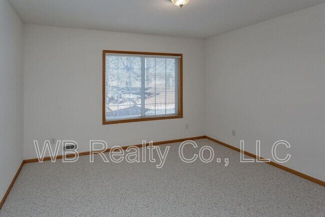 Building Photo - 7725 Wistful Vista Dr