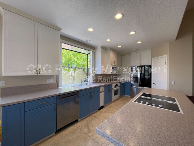 Building Photo - 17562 Bocage Point