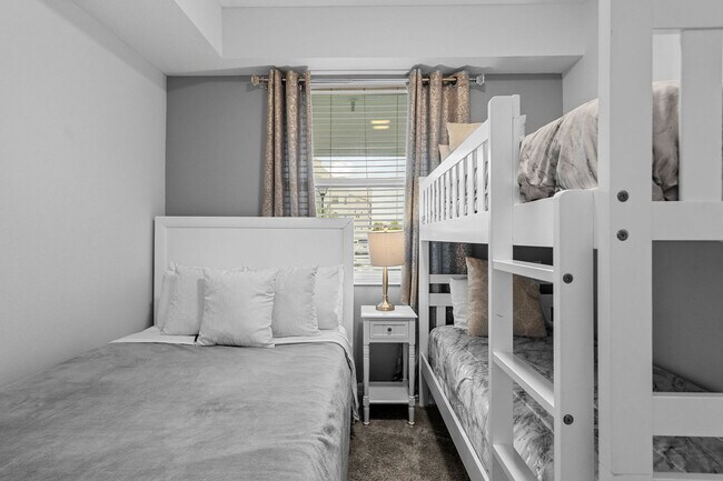 Building Photo - 3161 Paradox Cir