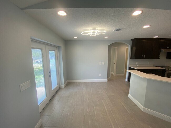 Building Photo - Beautiful, Newer Constructed, Unfurnished, Family Friendly, ANNUAL LEASE In Summerfield