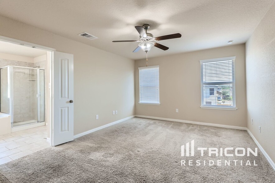 Building Photo - 9731 Marbach Crest