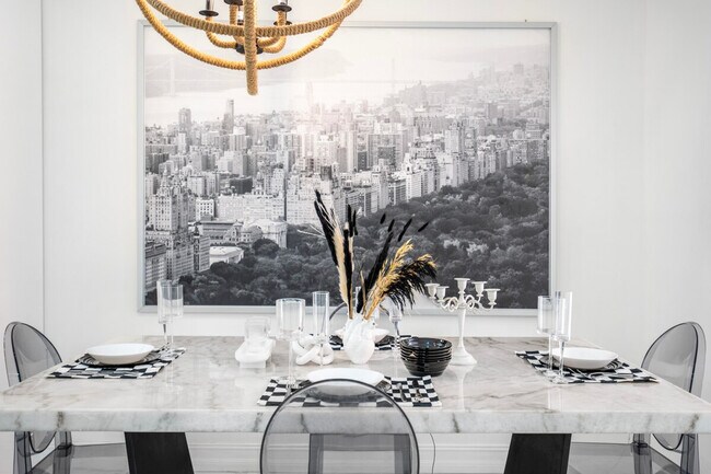 Building Photo - 422 NW 8th St