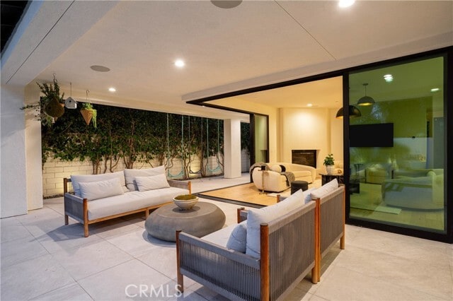 Building Photo - 311 Costa Bella Ct