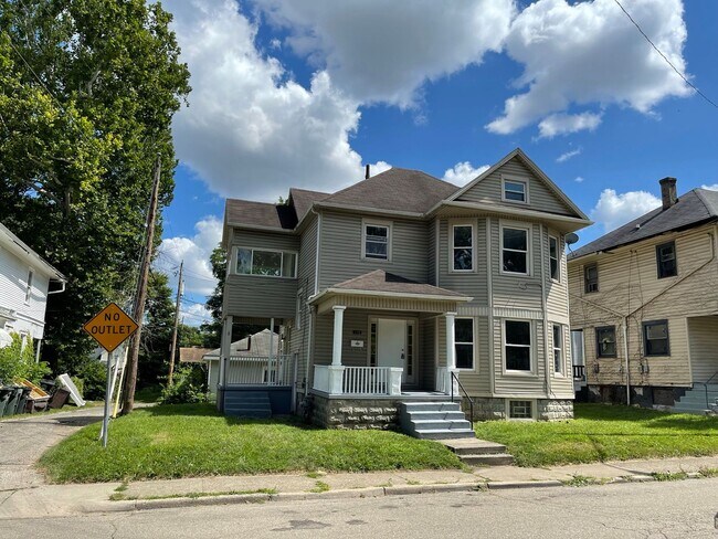 Building Photo - 112 Ridge Ave