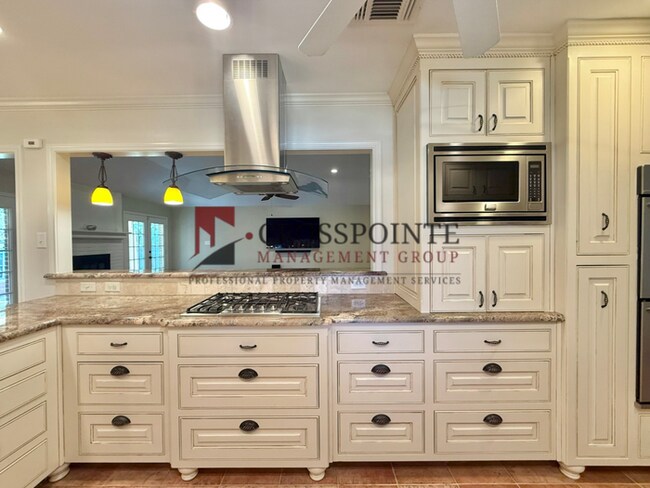 Building Photo - Tour Today! Spacious 3-Bedroom, 2.5-Bath Home!