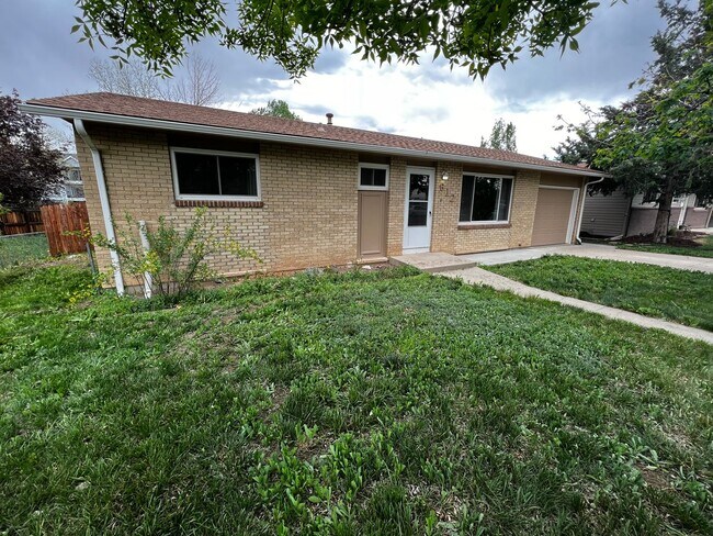 Building Photo - Adorable 3 bed 1 bath home in Fort Collins!