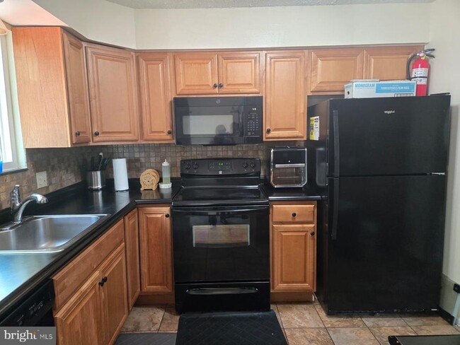 Building Photo - 13342 Jasper Ct