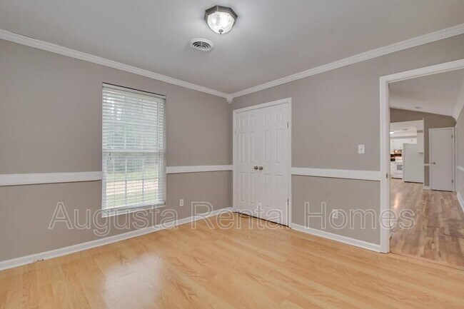 Building Photo - 238 Cavalier Dr