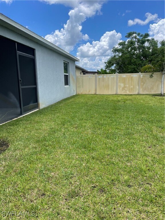Building Photo - 8750 Cascade Price Cir