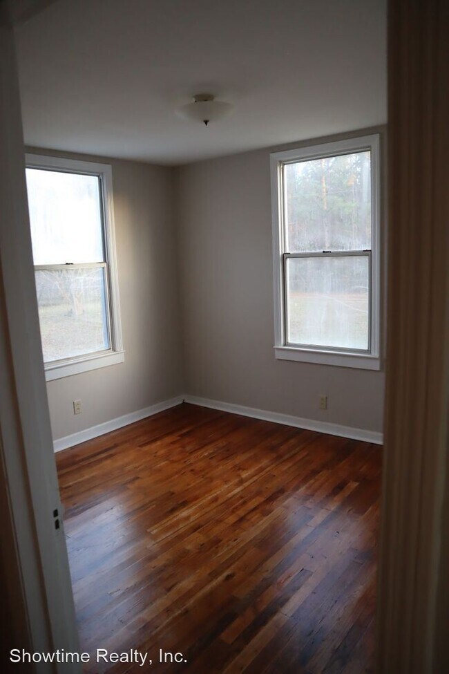 Building Photo - 3 br, 2 bath House - 895 B Street