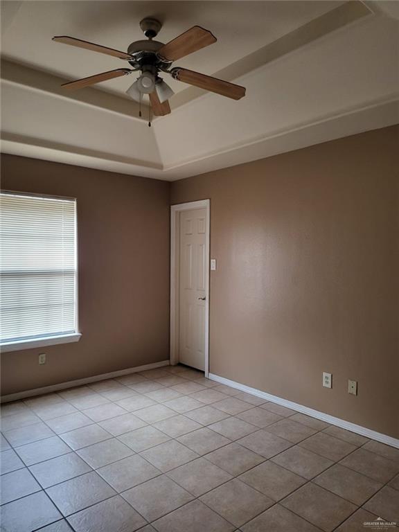 Building Photo - 16 Coyote St