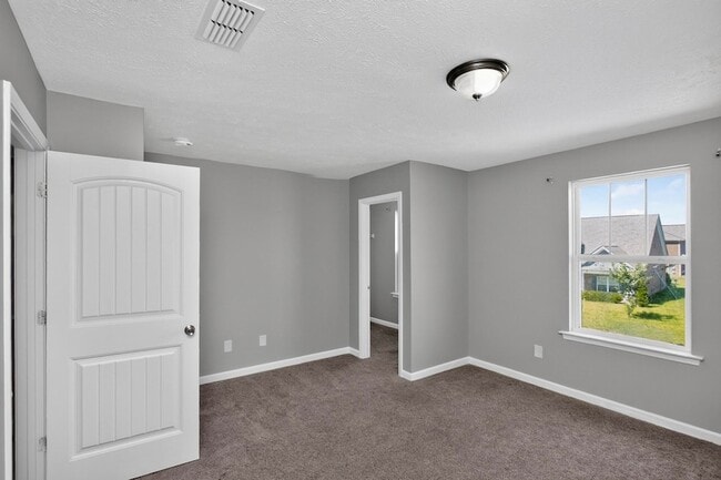 Building Photo - 520 Sunflower Dr