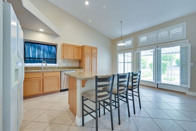 Building Photo - 561 Pacer Terrace
