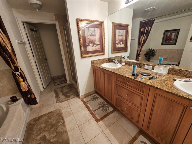 Building Photo - 20221 Estero Gardens Cir