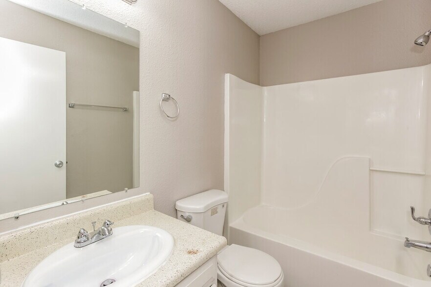 Building Photo - 2828 Mingo Ct