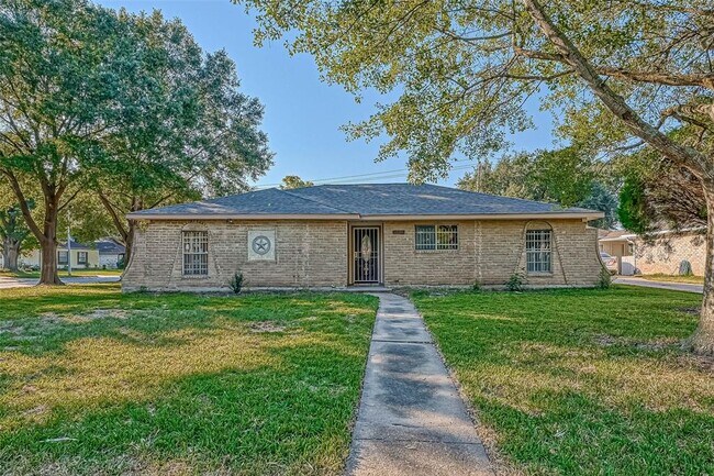 Primary Photo - 11503 High Star Dr