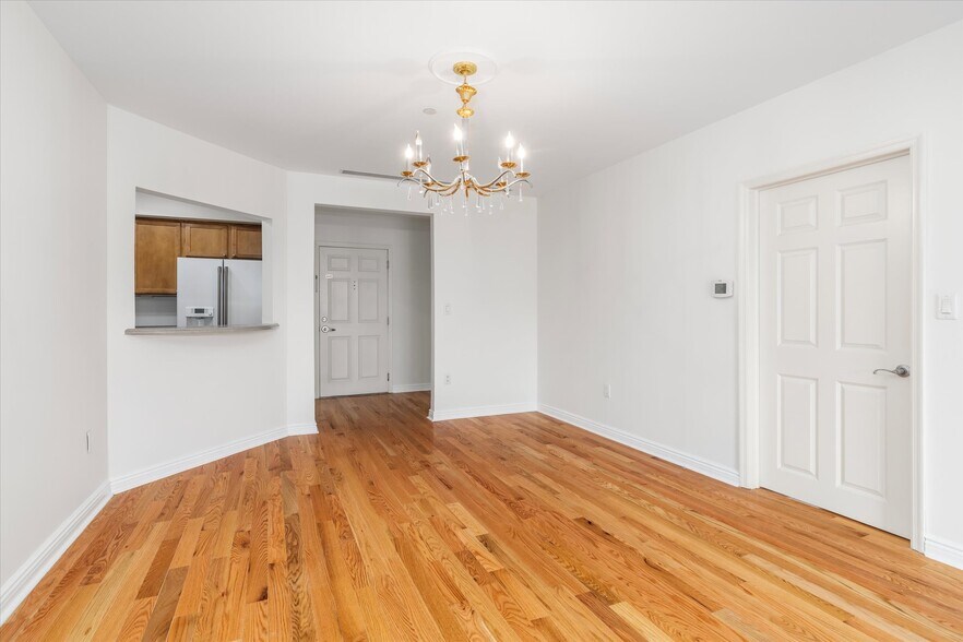 Building Photo - 1 Orient Way