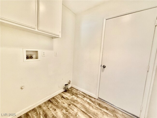 Building Photo - 4600 Ermine Ct