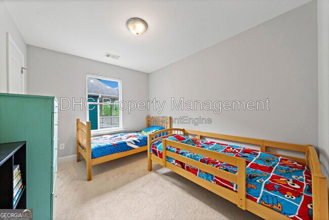 Building Photo - 1765 Stoney Creek Dr SE