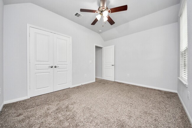 Building Photo - 24615 Ballad Dr