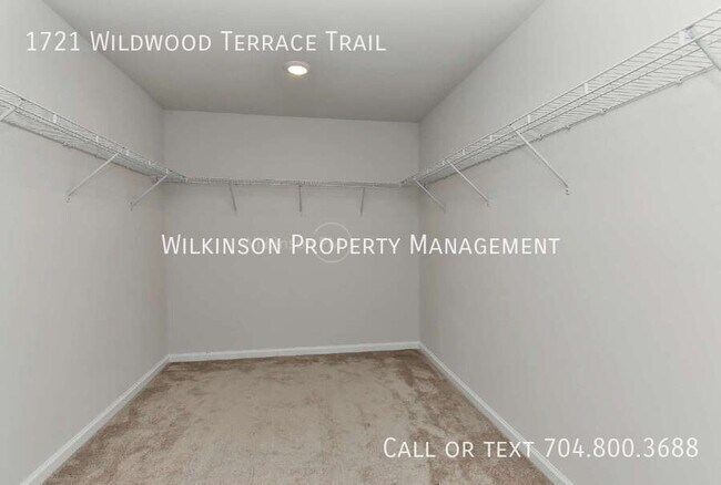 Building Photo - 1721 Wildwood Terrace Trl