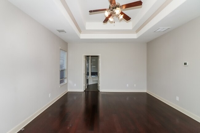 Building Photo - 2718 Van Gogh Ln