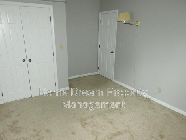 Building Photo - 53 Kelly Way