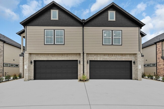 Primary Photo - 4677 Bellfort Ave