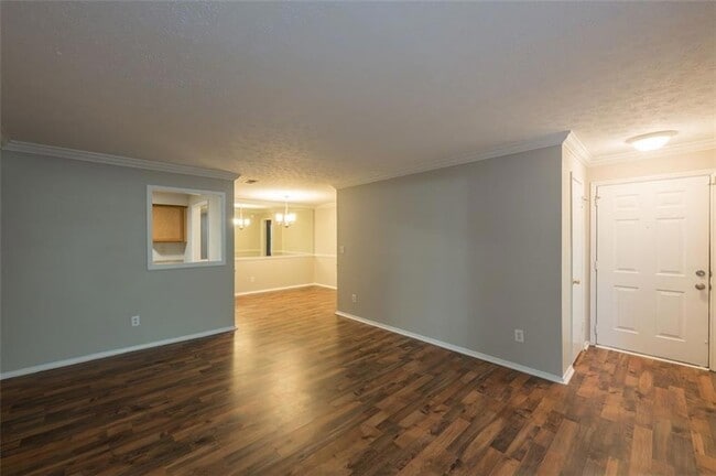 Building Photo - 602 Augusta Dr